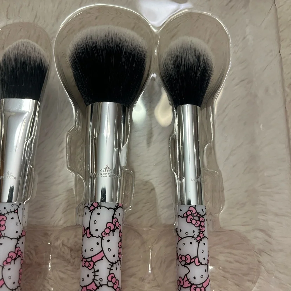 Hello Kitty six piece make up brush set , vegan Hypoallergenic New